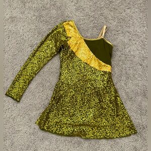Girl gymnastic dress size Large